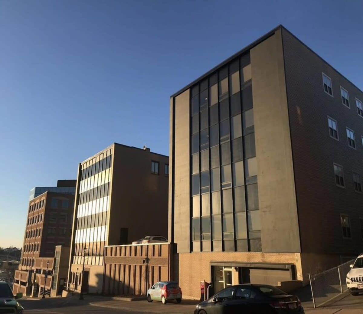 Bright Cozy Condo The Heart Of Uptown 2Bed Coffee & Tea Saint John Exterior foto